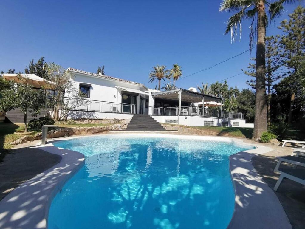 Dune, Luxury Villa, 5 Min Walk To The