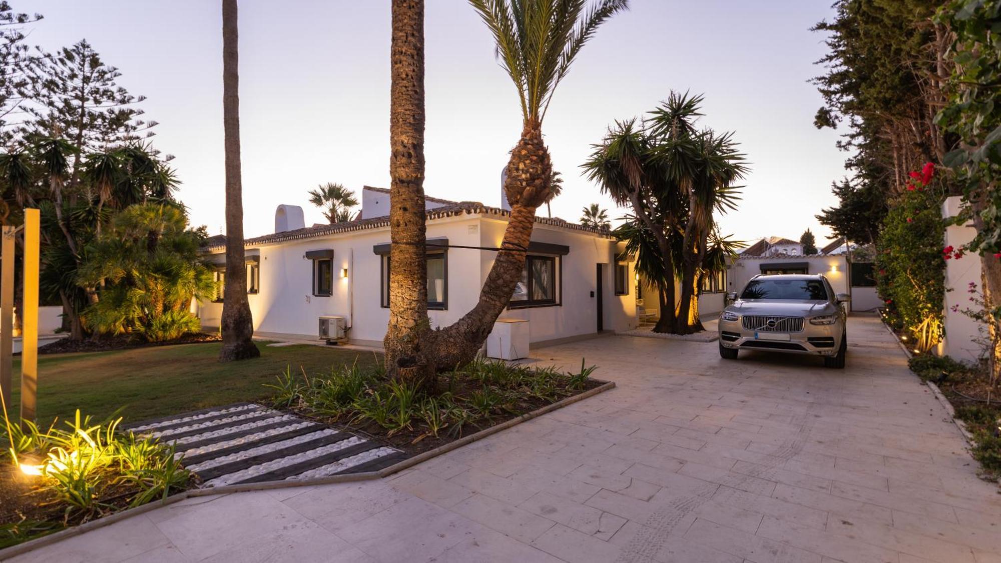Dune, Luxury Villa, 5 Min Walk To The Villa *