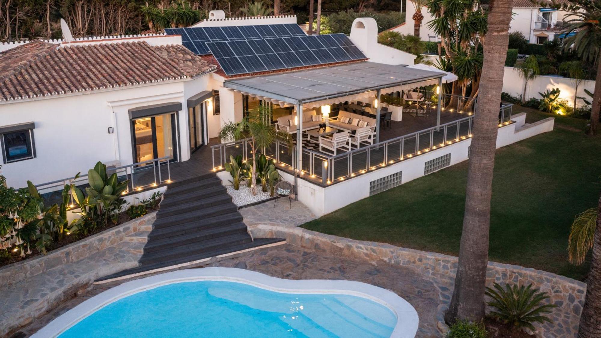 Villa Dune, Luxury Villa, 5 Min Walk To The