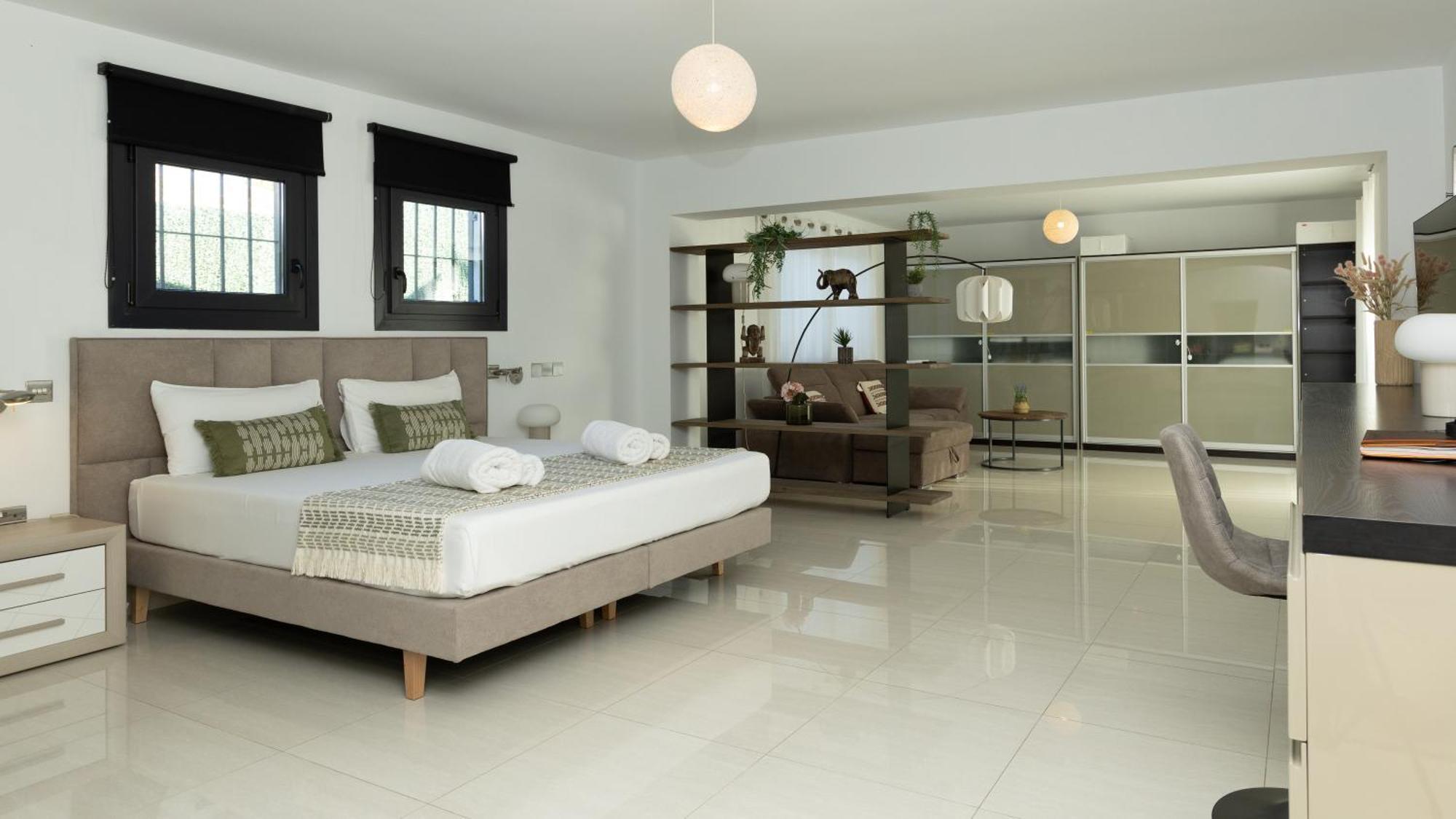 Dune, Luxury Villa, 5 Min Walk To The