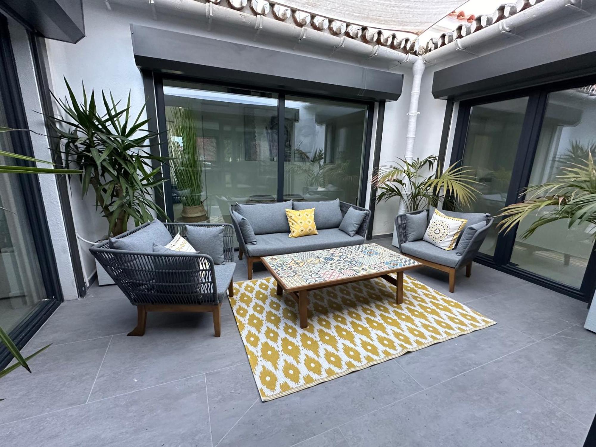 Dune, Luxury Villa, 5 Min Walk To The Villa
